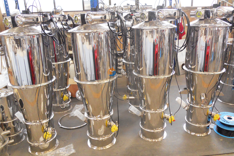 真空上料機.png 真空上料機.png